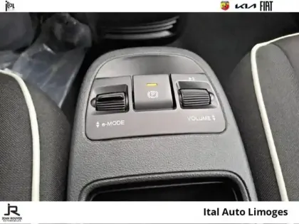 Photo 13 Fiat 500  e 95ch Action Plus