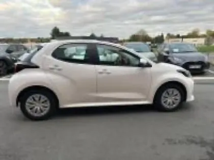 Photo 7 Toyota Yaris  116h Dynamic 5p MC23 RDS