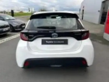 Photo 9 Toyota Yaris  116h Dynamic 5p MC23 RDS