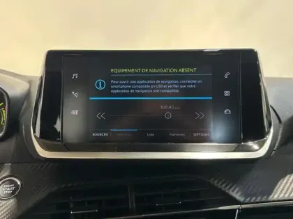 Photo 13 Peugeot 208  e- 136ch Style