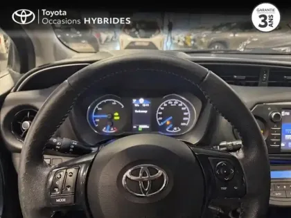 Photo 9 Toyota Yaris  100h Dynamic 5p RC19