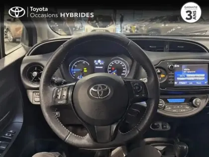 Photo 7 Toyota Yaris  100h Dynamic 5p RC19