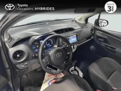 Photo 6 Toyota Yaris  100h Dynamic 5p RC19