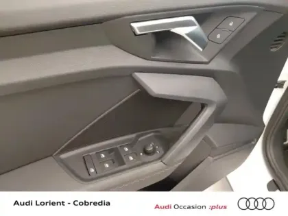 Photo 8 Audi A3  Sportback 35 TFSI 150ch Mild Hybrid S line S tronic 7