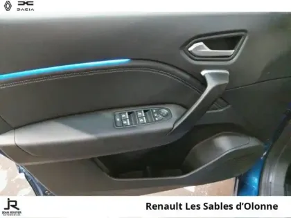 Photo 14 Renault Captur  1.6 E-Tech hybride 145ch Techno