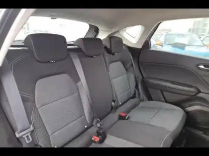 Photo 10 Renault Captur  1.6 E-Tech hybride 145ch Business