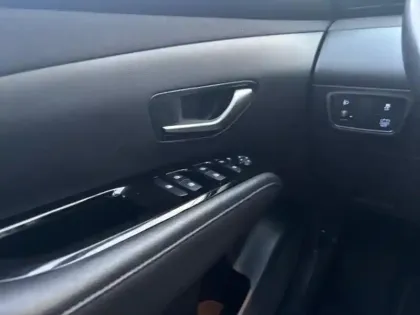 Photo 14 Hyundai Tucson  1.6 T-GDi 230ch Hybrid Creative BVA6