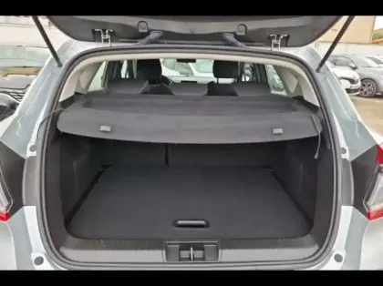 Photo 11 Renault Captur  1.6 E-Tech hybride 145ch Business -21