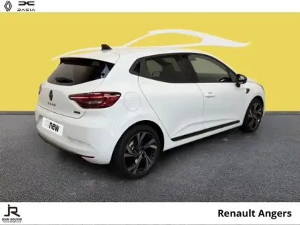 Photo 12 Renault Clio  1.6 E-Tech hybride 145ch Engineered