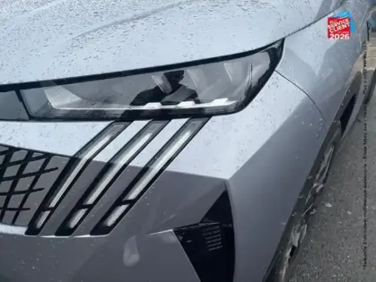 Photo 27 Peugeot 3008  1.2 Hybrid 136ch GT e-DCS6