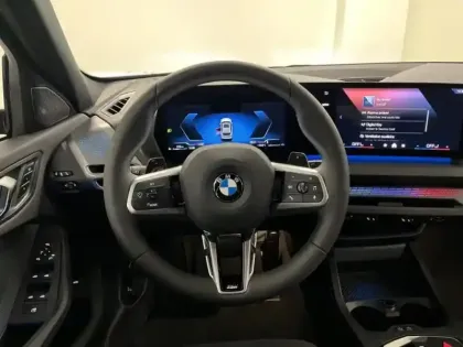 Photo 8 BMW Serie 1 Série 1 123 xDriveA 218ch M Sport DKG7