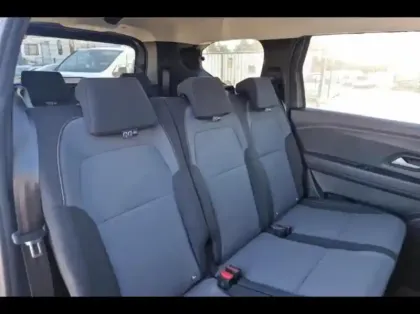 Photo 10 Dacia Jogger  1.0 TCe 110ch Extreme 7 places -24