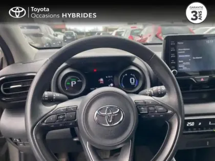 Photo 12 Toyota Yaris  116h Design 5p MY22