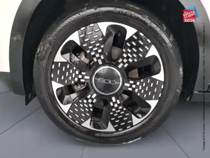 Photo 9 Fiat 600  1.2 Hybrid 100ch La Prima DCT6