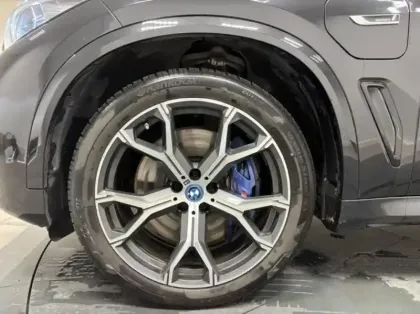 Photo 7 BMW X5  xDrive45e 394ch M Sport 17cv