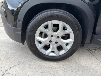 Photo 11 Jeep Avenger  1.2 Turbo T3 100ch MHEV Altitude BVR6 eHybrid