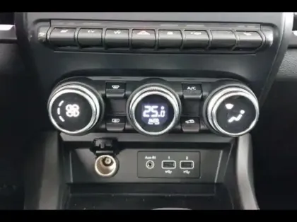 Photo 13 Renault Arkana  1.6 E-Tech hybride 145ch Engineered -22