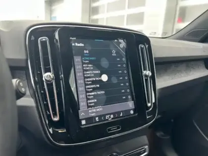 Photo 10 Volvo Ex40  Single Extended Range 252ch Plus