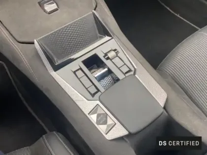 Photo 13 DS DS 4  E-TENSE 225ch Performance Line