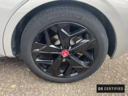 Photo 10 DS DS 4  E-TENSE 225ch Performance Line