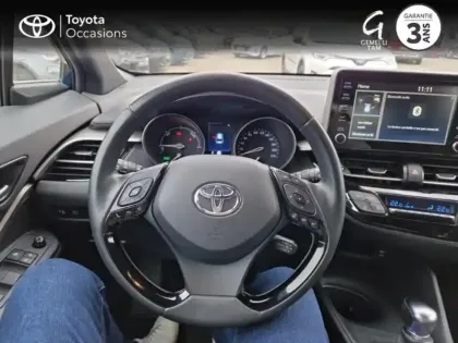 Photo 8 Toyota C-HR  1.8 Hybride 122ch Dynamic E-CVT