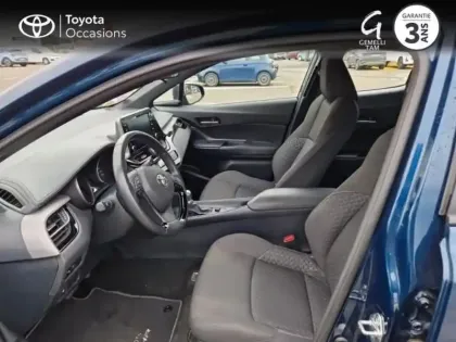 Photo 10 Toyota C-HR  1.8 Hybride 122ch Dynamic E-CVT