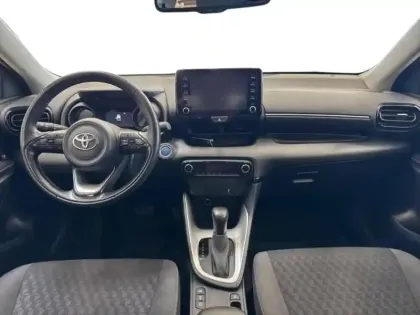 Photo 10 Toyota Yaris  116h Design 5p MY22