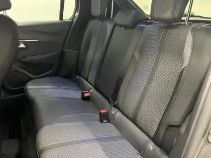 Photo 9 Peugeot 208  1.2 PureTech 100ch S&S GT EAT8