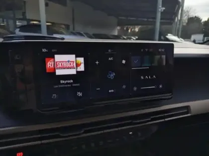 Photo 12 Lancia Ypsilon  1.2 Ibrida 100ch LX eDCT6