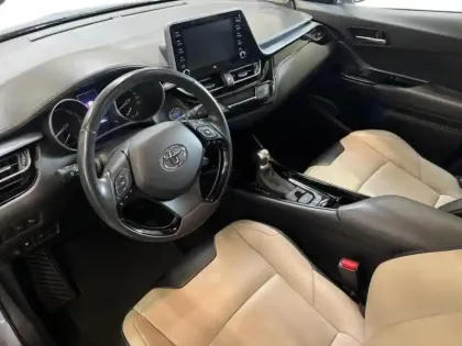 Photo 13 Toyota C-HR  122h Collection 2WD E-CVT MY20