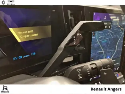 Photo 5 Renault Espace  E-Tech full hybrid 200ch Iconic 7 places