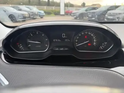 Photo 11 Peugeot 208  1.6 BlueHDi 75ch Style 5p