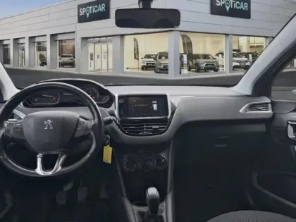 Photo 8 Peugeot 208  1.6 BlueHDi 75ch Style 5p