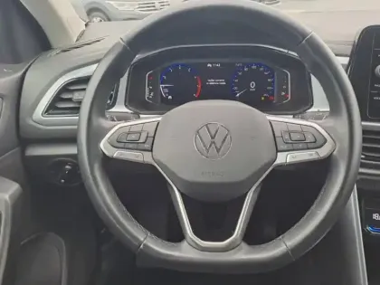 Photo 9 Volkswagen T-roc  1.0 TSI 110ch Life