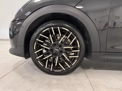 Photo 8 Mini Cooper  3 Portes C 156ch Favoured DKG7