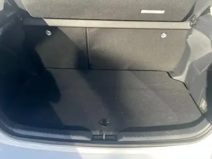 Photo 11 Toyota Yaris  116h Dynamic 5p MY22