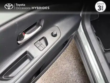 Photo 13 Toyota Aygo  X 116h Graphic