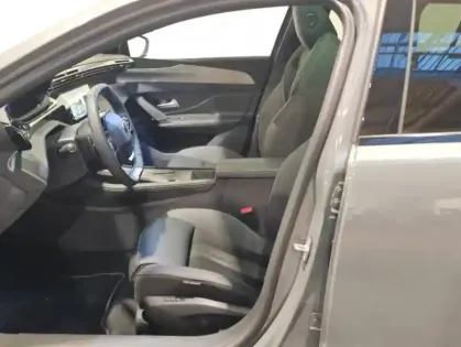 Photo 9 Peugeot 408  Hybrid 145ch GT Exclusive e-DCS6