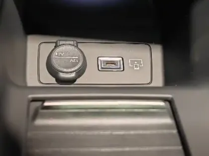 Photo 13 Peugeot 408  Hybrid 145ch GT Exclusive e-DCS6