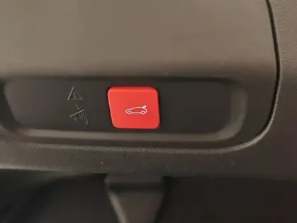 Photo 11 Peugeot 408  Hybrid 145ch GT Exclusive e-DCS6