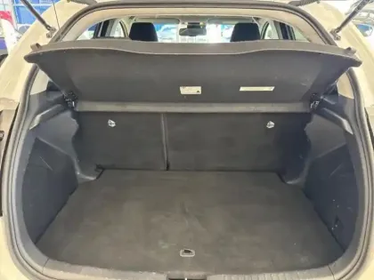 Photo 11 Toyota Yaris  116h Design 5p MY22