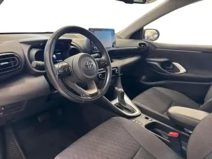 Photo 13 Toyota Yaris  116h Design 5p MY22