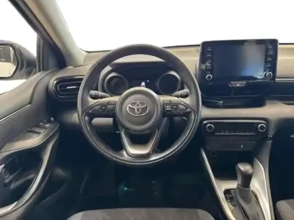 Photo 10 Toyota Yaris  116h Design 5p MY22