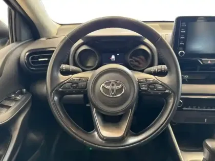 Photo 14 Toyota Yaris  116h Design 5p MY22