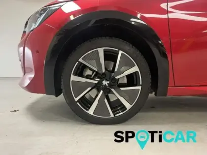 Photo 11 Peugeot 208  e- 136ch GT Pack