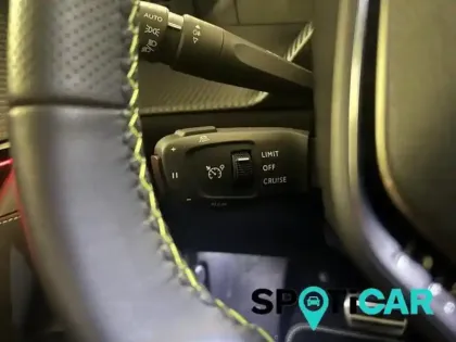 Photo 14 Peugeot 208  e- 136ch GT Pack