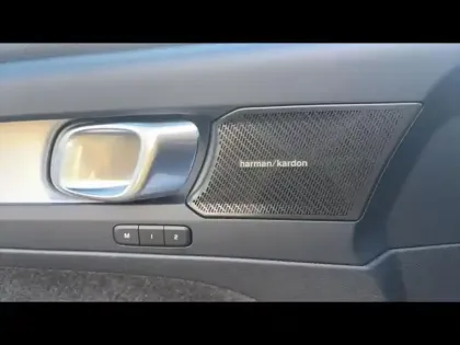 Photo 14 Volvo Xc40  B3 163ch Plus DCT 7