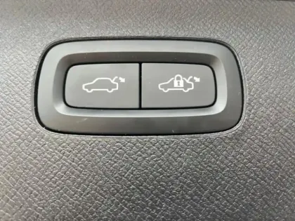 Photo 12 Volvo Xc90  T8 AWD 310 + 145ch Ultimate Style Dark Geartronic