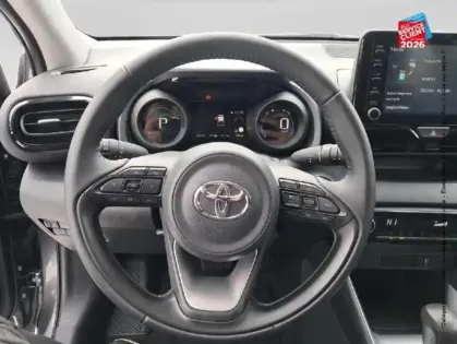 Photo 11 Toyota Yaris  116h Design 5p MY22