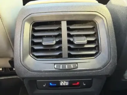 Photo 14 Volkswagen Tiguan allspace  2.0 TDI 150ch R-Line DSG7